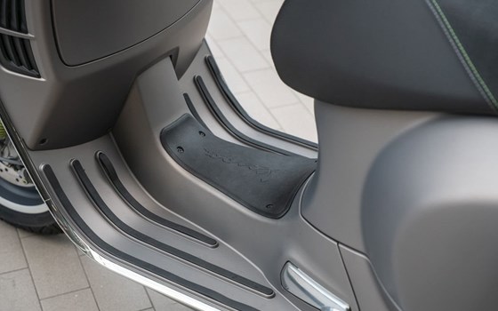 Neufahrzeug Vespa GTS 310 SuperTech - Bild 10