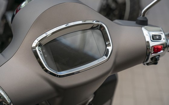 Neufahrzeug Vespa GTS 310 SuperTech - Bild 9