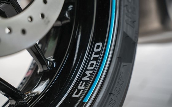 Neufahrzeug CFMOTO 675NK - Bild 19