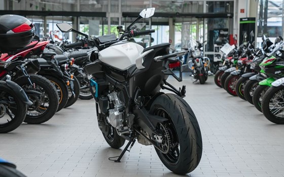 Neufahrzeug CFMOTO 675NK - Bild 5