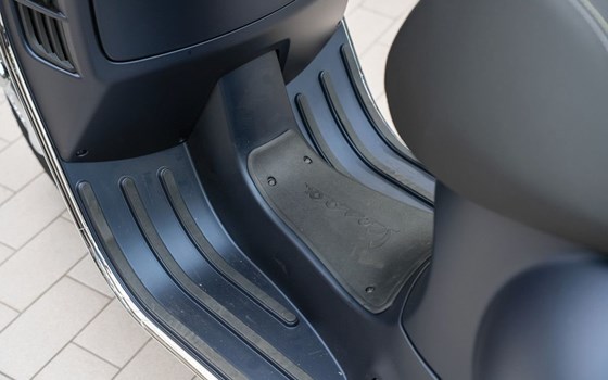 Neufahrzeug Vespa GTS 310 SuperTech - Bild 10