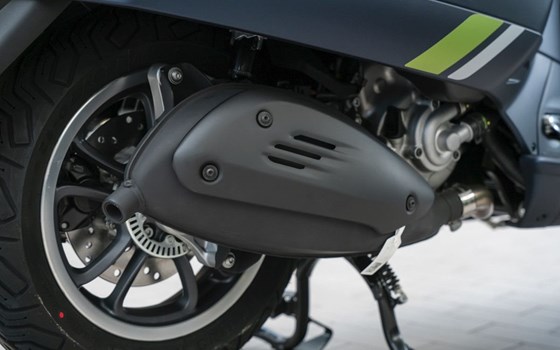 Neufahrzeug Vespa GTS 310 SuperTech - Bild 17