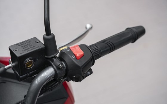 Gebrauchtmotorrad Sym Jet X 125 - Bild 7