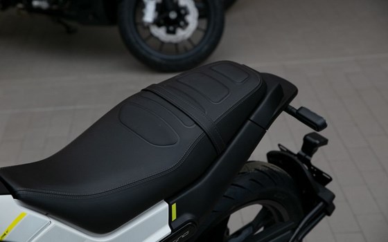 Gebrauchtmotorrad Benelli Leoncino 125 - Bild 12