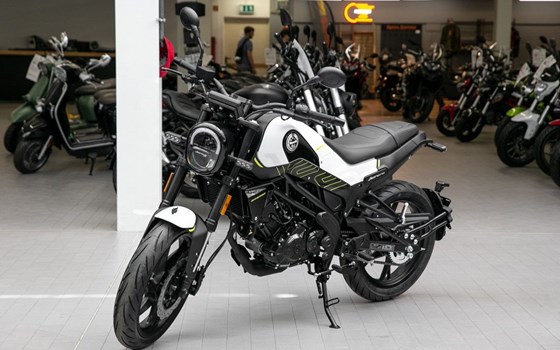 Gebrauchtmotorrad Benelli Leoncino 125 - Bild 3