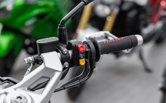 Neufahrzeug Italjet Dragster 125 - Bild 10