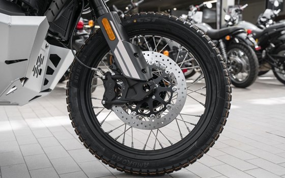 Neufahrzeug CFMOTO 800MT-X - Bild 13