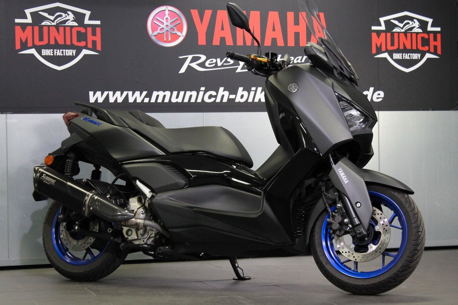Yamaha XMAX 300