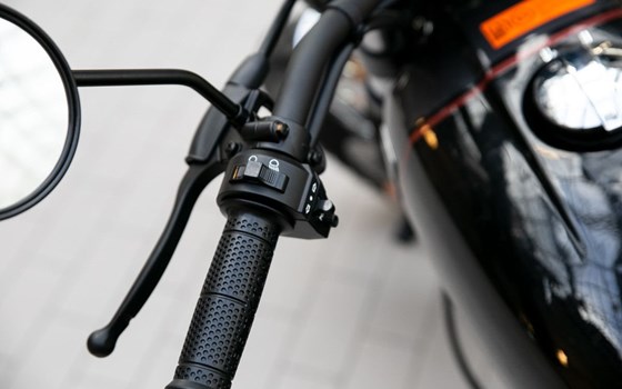 Neufahrzeug Brixton Cromwell 250 - Bild 12