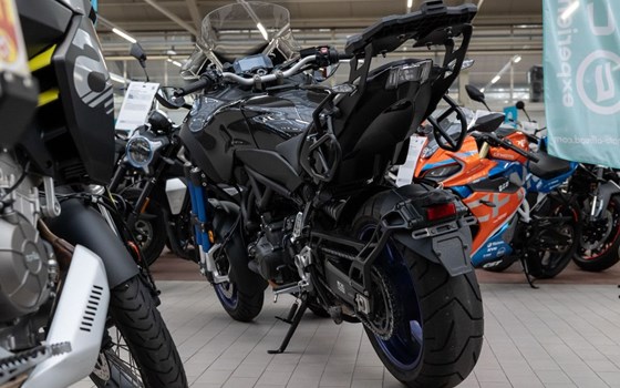 Gebrauchtmotorrad Yamaha Niken - Bild 4