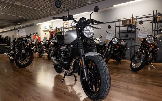 Neufahrzeug Royal Enfield Guerrilla 450 - Bild 2