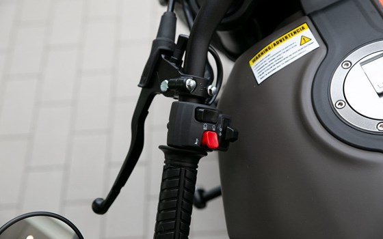 Neufahrzeug Brixton Crossfire 125 - Bild 16