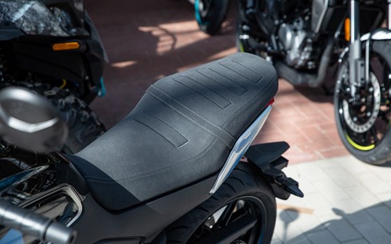 Neufahrzeug CFMOTO 300CL-X - Bild 6