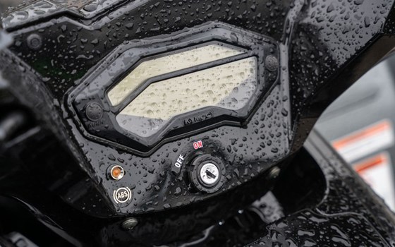 Gebrauchtmotorrad Kymco MXU 700i - Bild 11