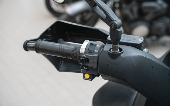 Gebrauchtmotorrad Sym MaxSym 400i - Bild 10