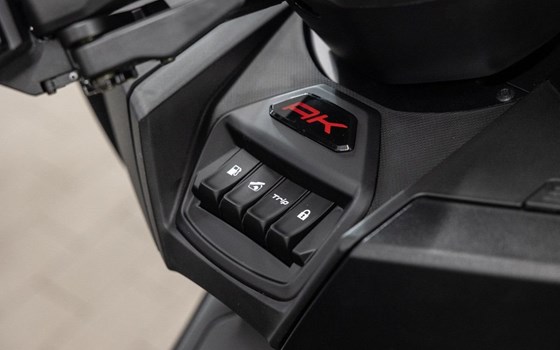 Neufahrzeug Kymco AK 550i ABS PREMIUM - Bild 8