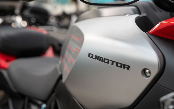 Neufahrzeug QJ Motor SRT 700 SX - Bild 23