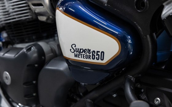 Neufahrzeug Royal Enfield Super Meteor 650 - Bild 14