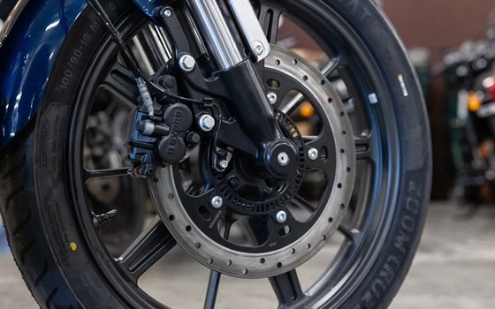 Neufahrzeug Royal Enfield Super Meteor 650 - Bild 16