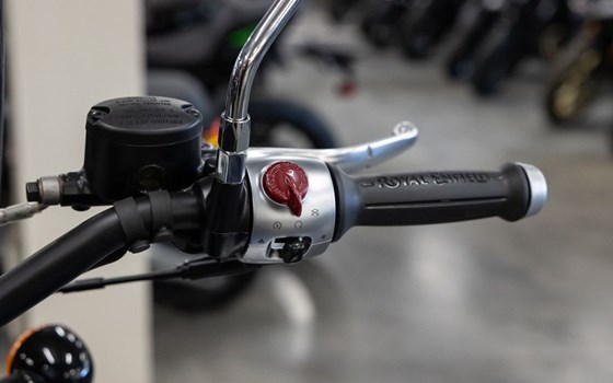 Neufahrzeug Royal Enfield Super Meteor 650 - Bild 7