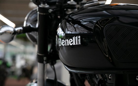 Neufahrzeug Benelli Imperiale 400 - Bild 13