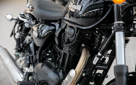 Neufahrzeug Benelli Imperiale 400 - Bild 15