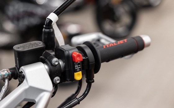 Neufahrzeug Italjet Dragster 125 - Bild 7