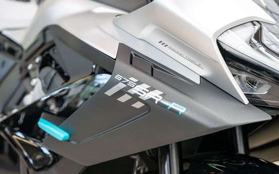 Neufahrzeug CFMOTO 675SR-R - Bild 13