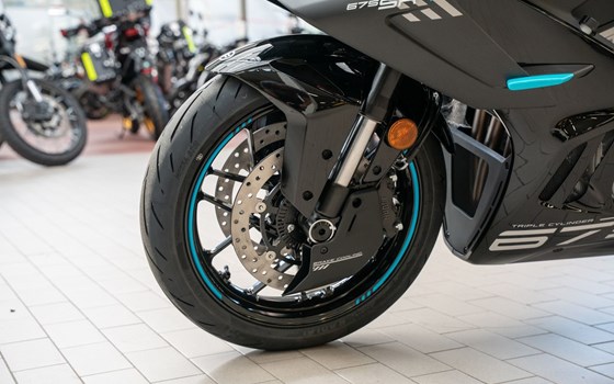 Neufahrzeug CFMOTO 675SR-R - Bild 14