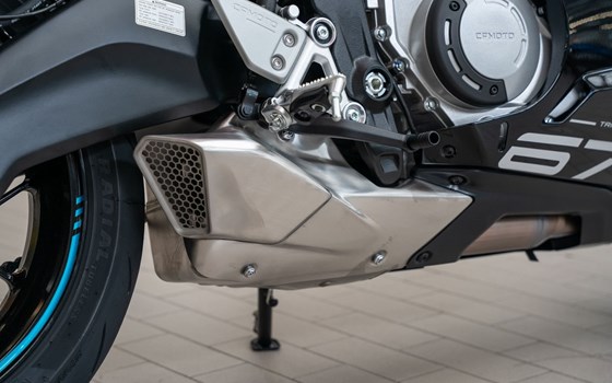 Neufahrzeug CFMOTO 675SR-R - Bild 22