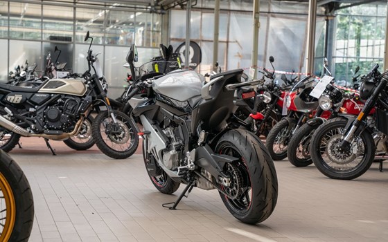 Neufahrzeug CFMOTO 675SR-R - Bild 5