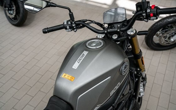 Neufahrzeug Benelli Leoncino 800 - Bild 11