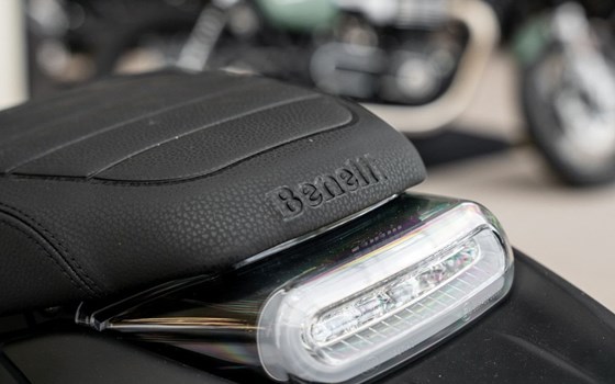Neufahrzeug Benelli Leoncino 800 - Bild 18