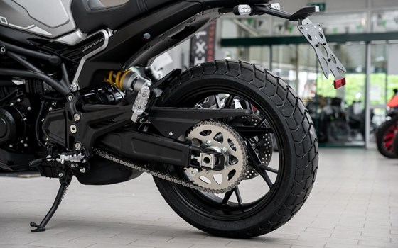 Neufahrzeug Benelli Leoncino 800 - Bild 19