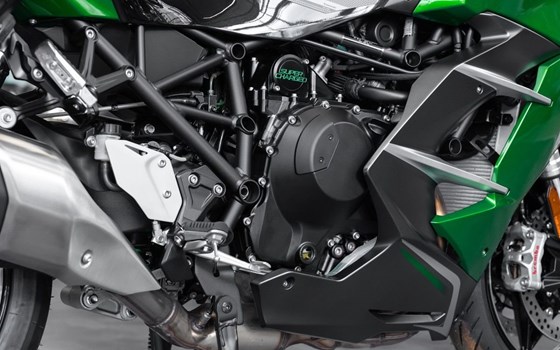 Neufahrzeug Kawasaki Ninja H2 SX SE - Bild 14