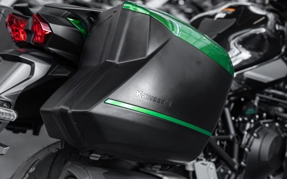 Neufahrzeug Kawasaki Ninja H2 SX SE - Bild 16