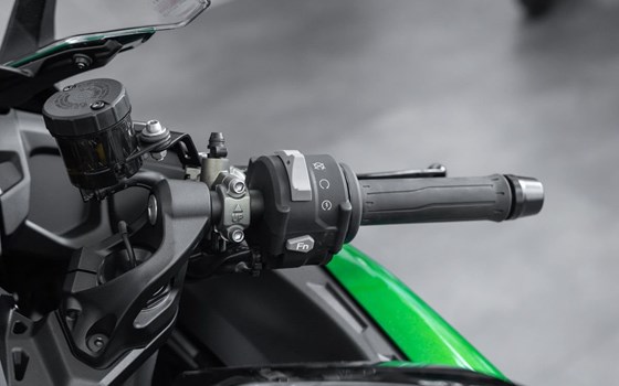 Neufahrzeug Kawasaki Ninja H2 SX SE - Bild 7