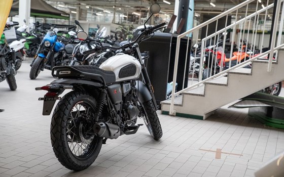 Gebrauchtmotorrad Keeway X-Light 125 - Bild 6