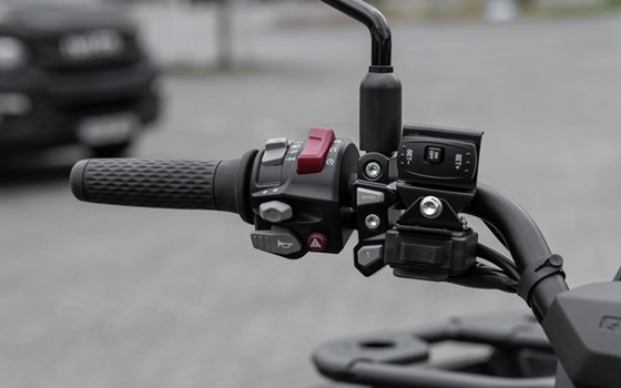 Neufahrzeug QJ Motor SFA 1000 ABS EPS ONE - Bild 15