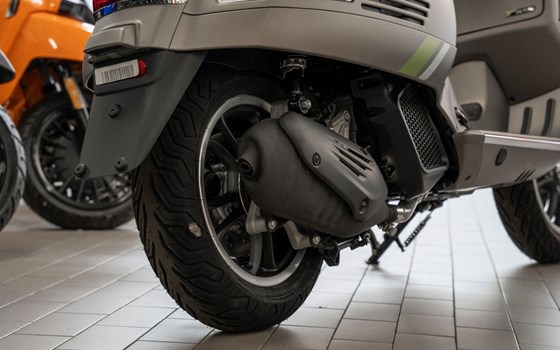 Neufahrzeug Vespa GTS 125 Supertech iGET - Bild 13