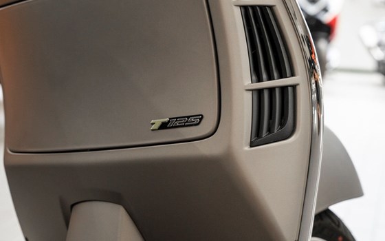 Neufahrzeug Vespa GTS 125 Supertech iGET - Bild 15