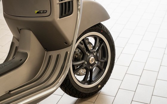 Neufahrzeug Vespa GTS 125 Supertech iGET - Bild 17