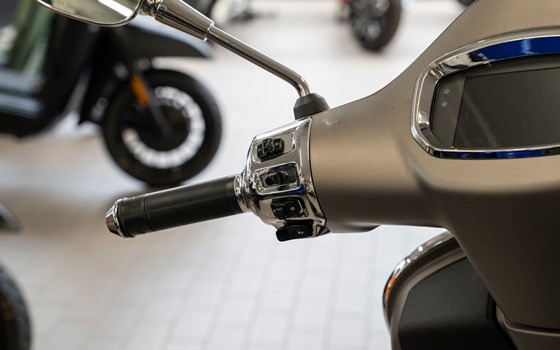 Neufahrzeug Vespa GTS 125 Supertech iGET - Bild 21