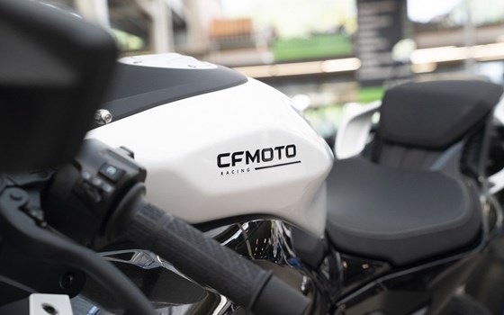 Neufahrzeug CFMOTO 675SR-R - Bild 19