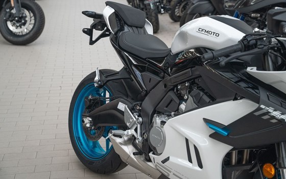 Neufahrzeug CFMOTO 675SR-R - Bild 24
