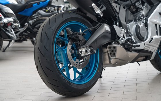 Neufahrzeug CFMOTO 675SR-R - Bild 7