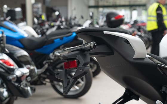 Neufahrzeug CFMOTO 675SR-R - Bild 9