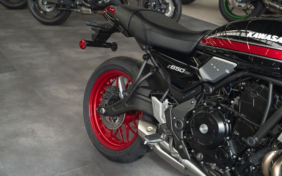 Neufahrzeug Kawasaki Z650 RS - Bild 11