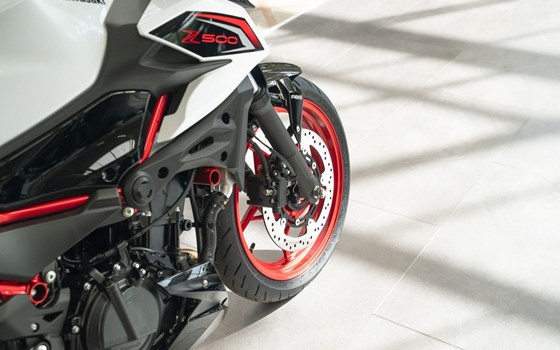 Neufahrzeug Kawasaki Z 500 SE - Bild 18