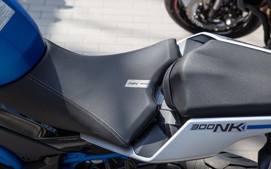 Neufahrzeug CFMOTO 300NK - Bild 11